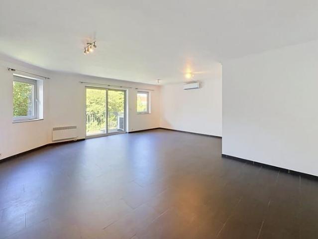 Appartement location à Merbraine, Wallonie