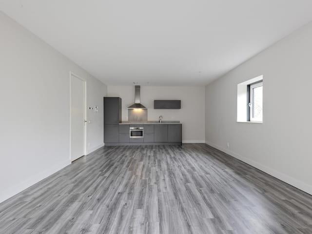 Appartement te huur in Laak, Zuid Holland