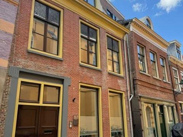 Appartement te huur in Binnenstad en Stationskwartier, Leeuwarden