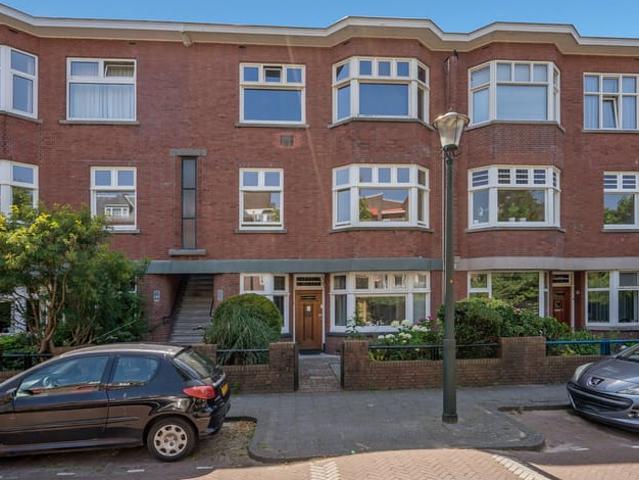 Appartement te huur in Bloemenbuurt, Zuid Holland