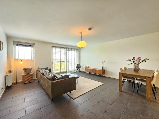Appartement te huur in Sloten, Amsterdam