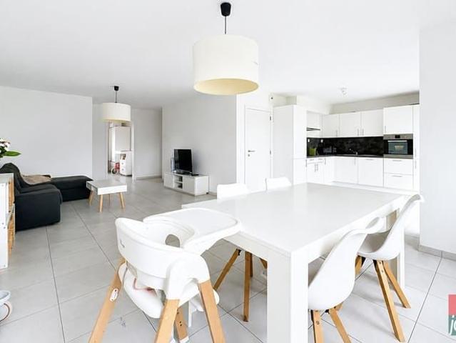 Appartement location à Crisnée, Wallonie