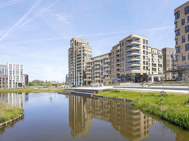 Appartement te huur in Holland Park, Diemen
