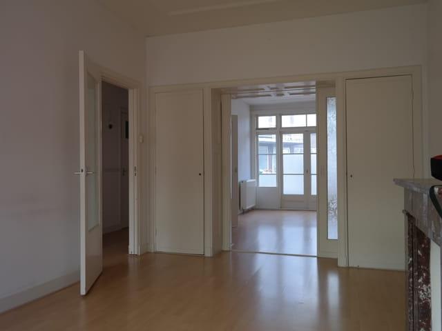 Appartement te huur in Bezuidenhout, Zuid Holland
