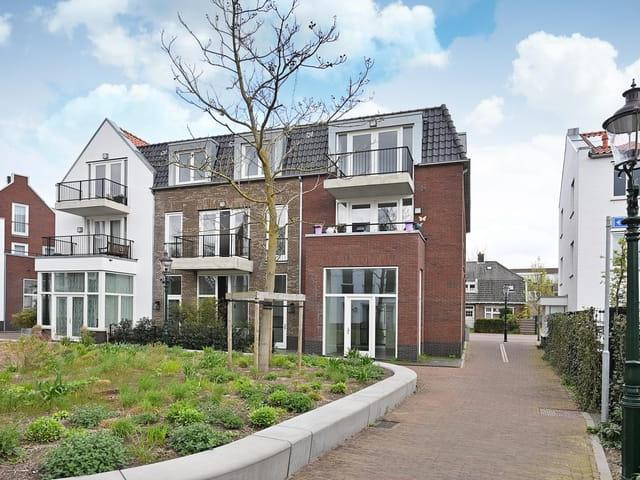Appartement te huur in Huizen, Noord Holland
