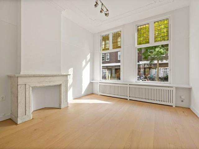 Appartement te huur in Bezuidenhout, Zuid Holland