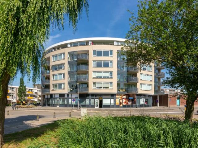 Appartement te huur in Hendrik-ido-ambacht, Zuid Holland