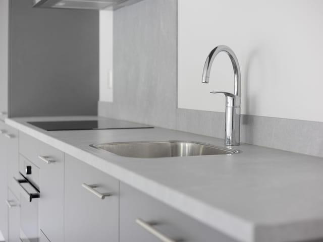 Appartement te huur in Laak, Zuid Holland