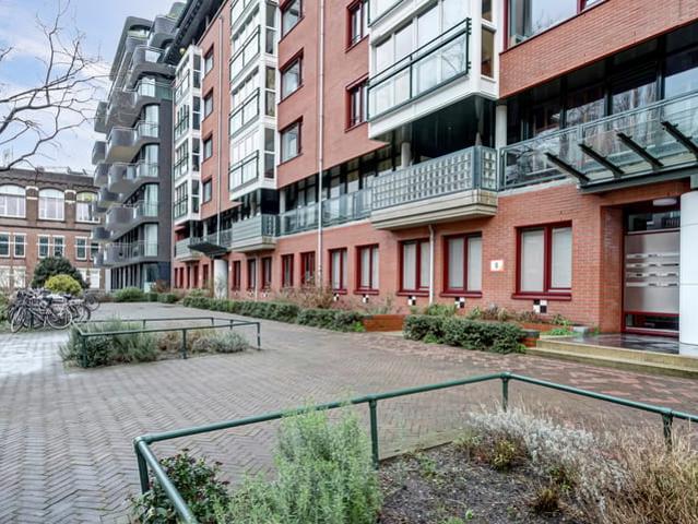Appartement te huur in Zuid, Amsterdam