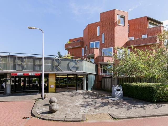 Appartement te huur in Oostgaarde, Zuid Holland