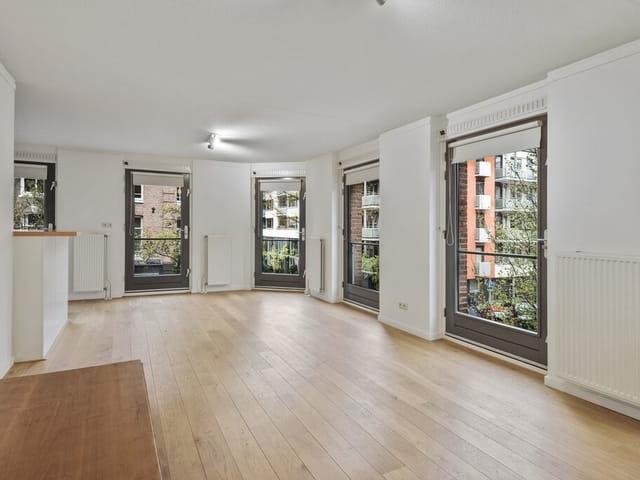 Appartement te huur in Zuid, Amsterdam