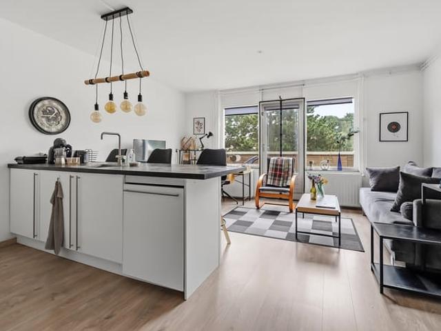 Appartement te huur in Loosduinen, Zuid Holland