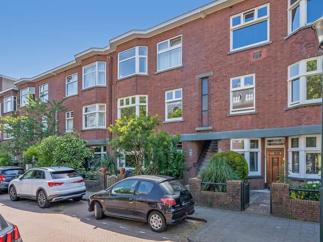 Appartement te huur in Bloemenbuurt, Zuid Holland