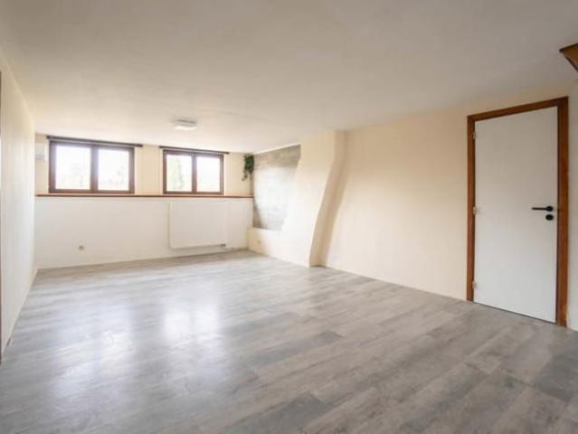 Appartement location à Court-saint-étienne, Wallonie