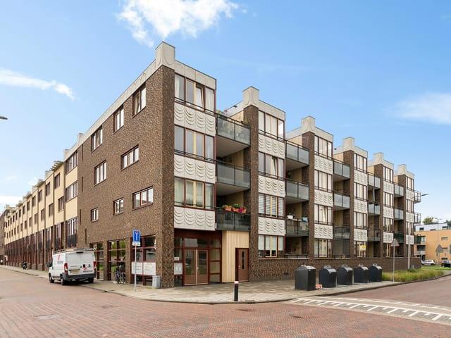 Appartement te huur in Alphen Aan Den Rijn, Zuid Holland
