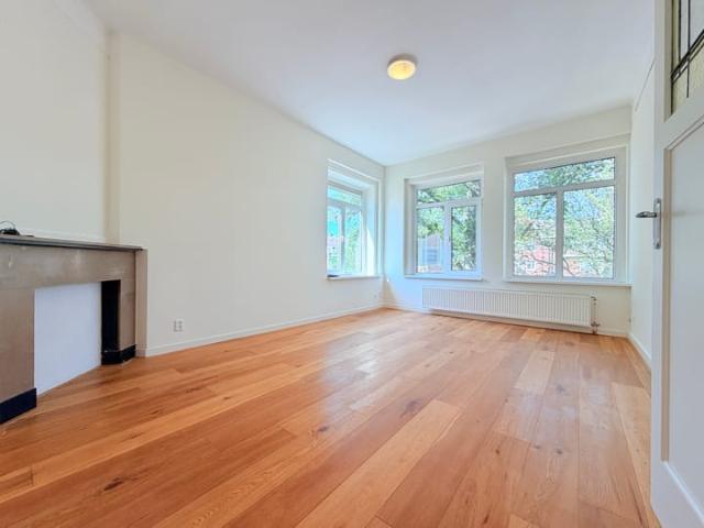 Appartement te huur in Loosduinen, Zuid Holland