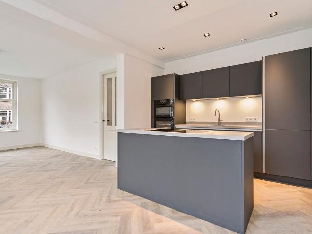 Appartement te huur in Zuid, Amsterdam