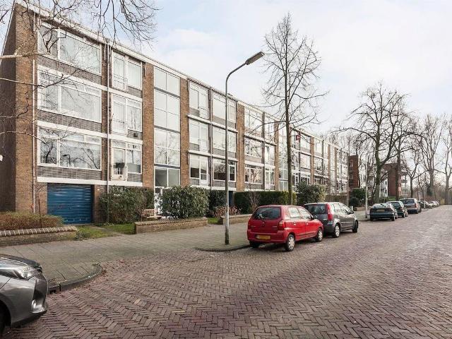 Appartement te huur in Roodenburg, Zuid Holland