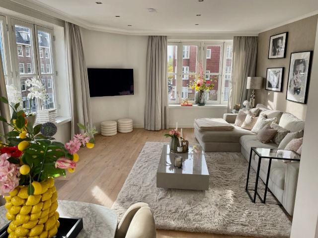 Appartement te huur in Zuid, Amsterdam