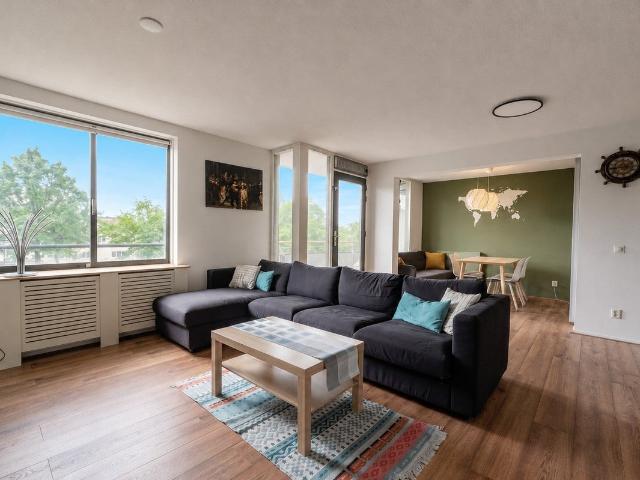 Appartement te huur in Sloten, Amsterdam