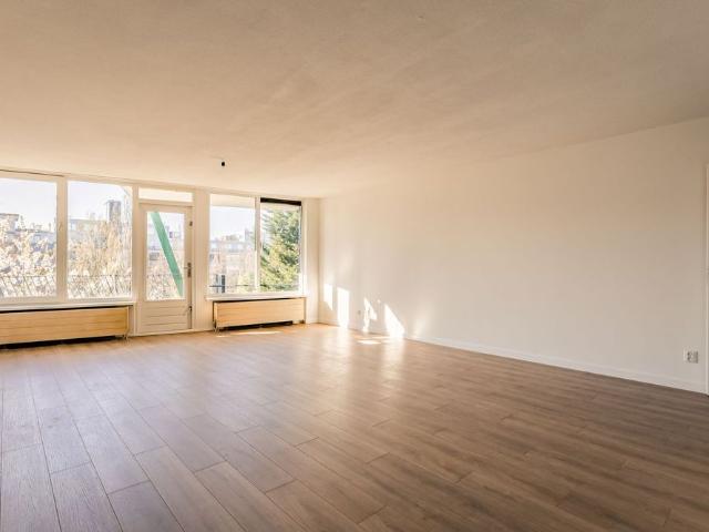 Appartement te huur in Sloten, Amsterdam