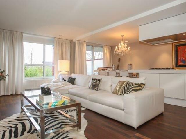 Appartement te huur in Zuid, Amsterdam