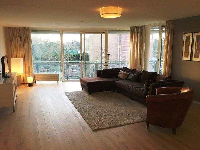 Appartement te huur in Duivendrecht, Noord Holland