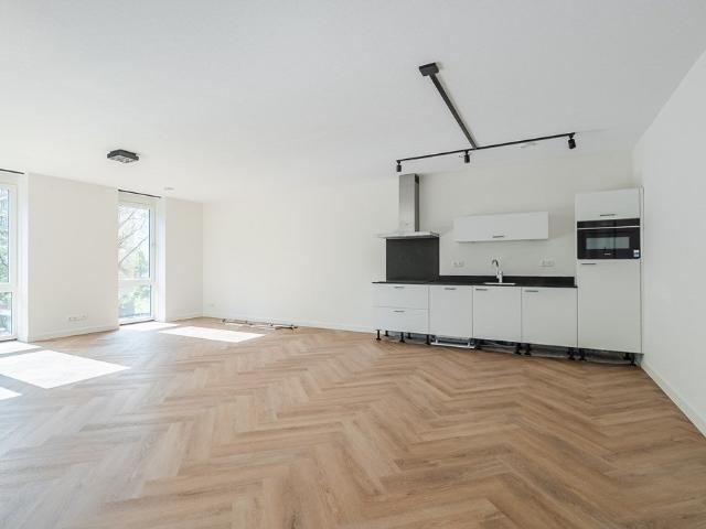 Appartement te huur in Middelwatering, Capelle Aan Den Ijssel