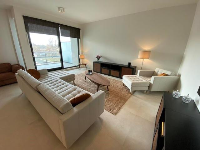 Appartement te huur in The Mayor, Noord Holland