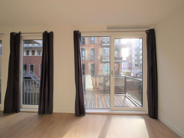 Appartement te huur in Holland Park, Diemen