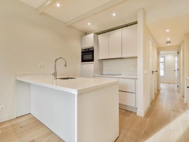 Appartement te huur in Zuid, Amsterdam