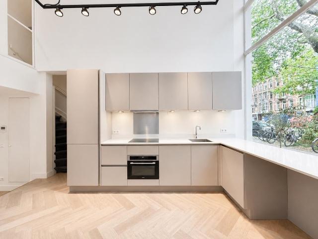 Appartement te huur in Zuid, Amsterdam