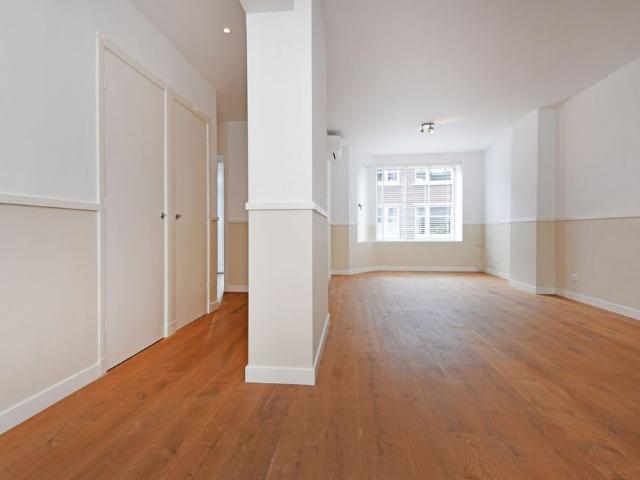 Appartement te huur in Bezuidenhout, Zuid Holland