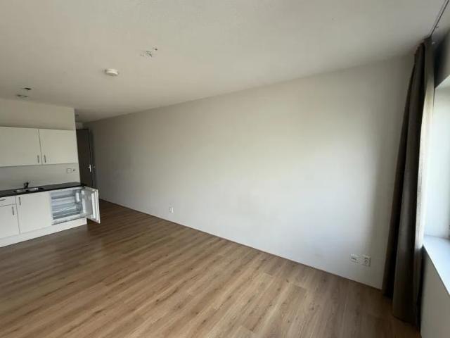 Appartement te huur in F-buurt, Amsterdam