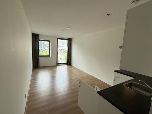 Appartement te huur in F-buurt, Amsterdam