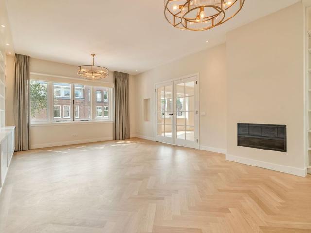 Appartement te huur in Zuid, Amsterdam