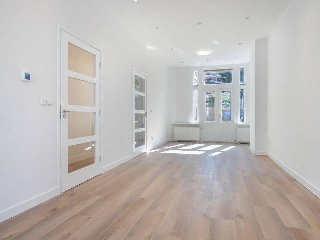 Appartement te huur in Valkenboskwartier, Zuid Holland