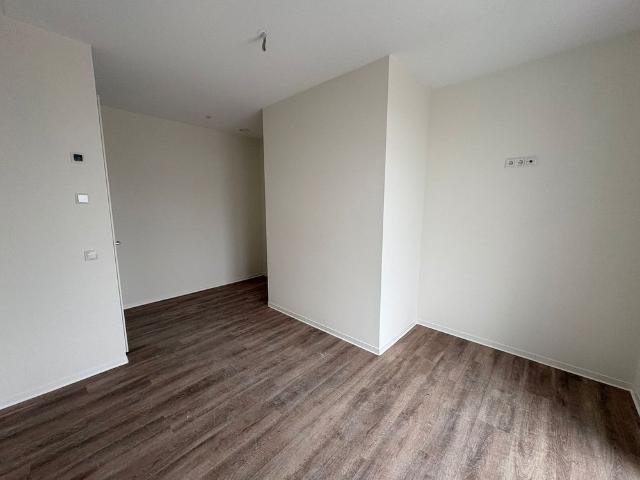 Appartement te huur in Strijp, Acht