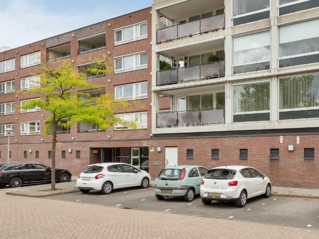 Appartement te huur in Stratum, Noord Brabant