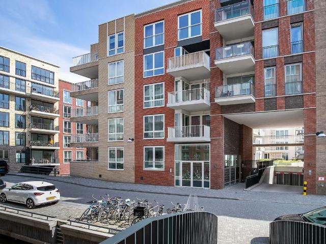 Appartement te huur in Holland Park, Diemen
