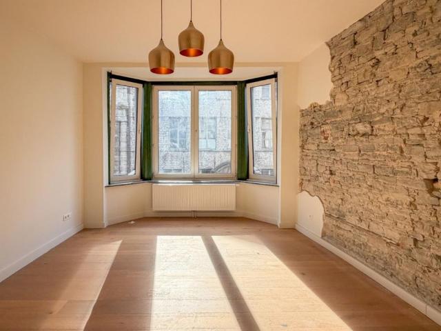Appartement location à Sint-Jacobs, Gent