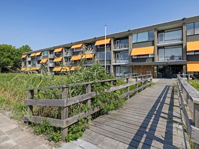 Appartement te huur in Menaldum, Friesland