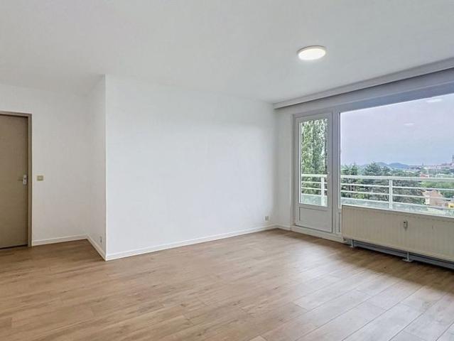 Appartement location à Bergen, Wallonie