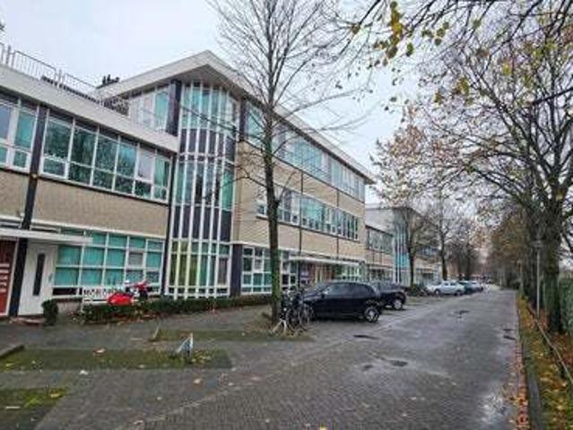 Appartement te huur in Olland, Zuid Holland