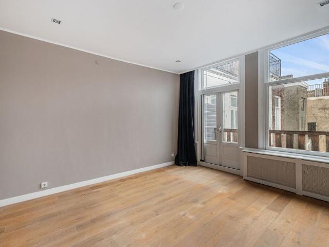 Appartement te huur in Zuid, Amsterdam