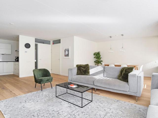 Appartement te huur in Bezuidenhout, Zuid Holland