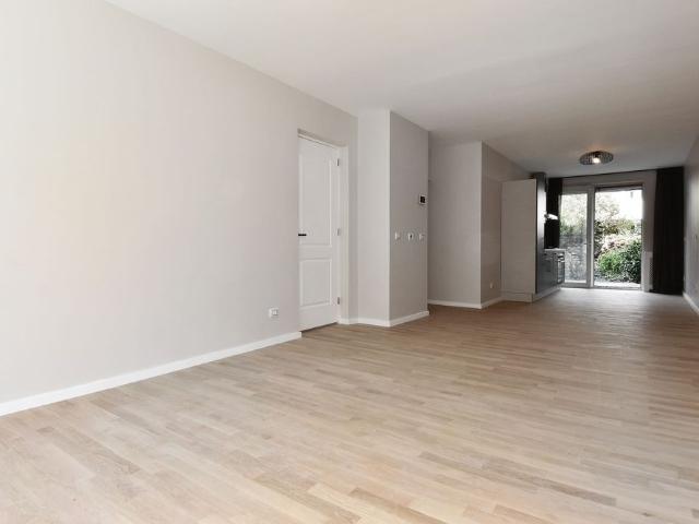 Appartement te huur in Bezuidenhout, Zuid Holland