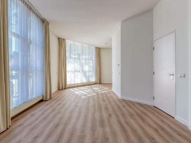 Appartement te huur in Benoordenhout, Zuid Holland