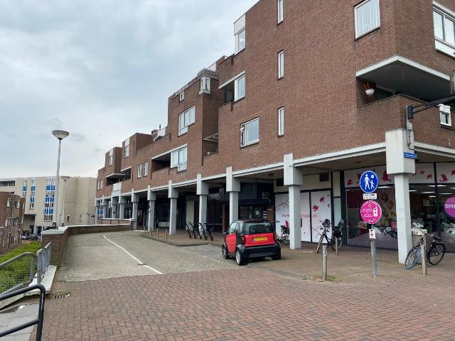 Appartement te huur in Spijkenisse, Zuid Holland