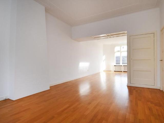 Appartement te huur in Waalsdorp, Den Haag